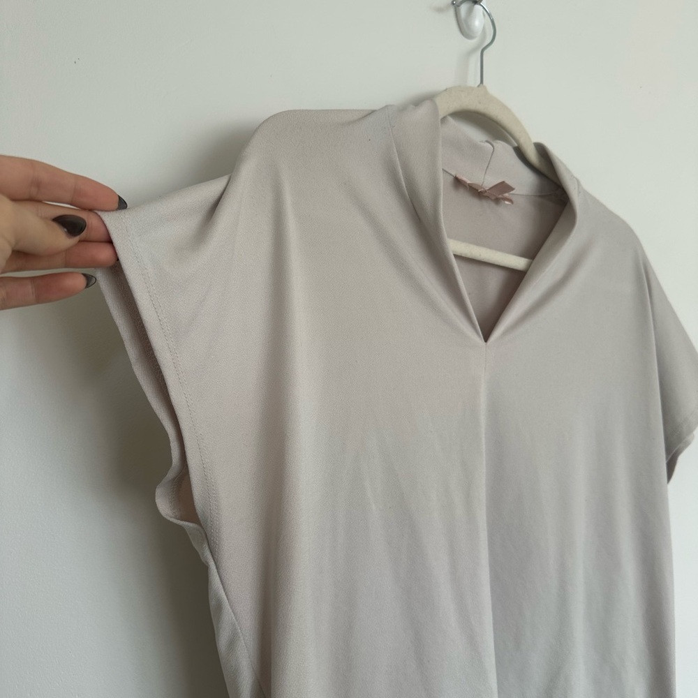 Philosophy Republic Clothing Beige V-Neck Blouse XL EUC - Picture 3 of 5